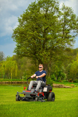 CEDRUS C-TRAC Z107 42 ZERO-TRACK ZAHRADNÍ SEKAČKA ZERO TURN 107cm 24 HP LONCIN LC2P77F V-TWIN dvouválcová sekačka - OFICIÁLNÍ DISTRIBUTOR - AUTORIZOVANÝ PRODEJCE