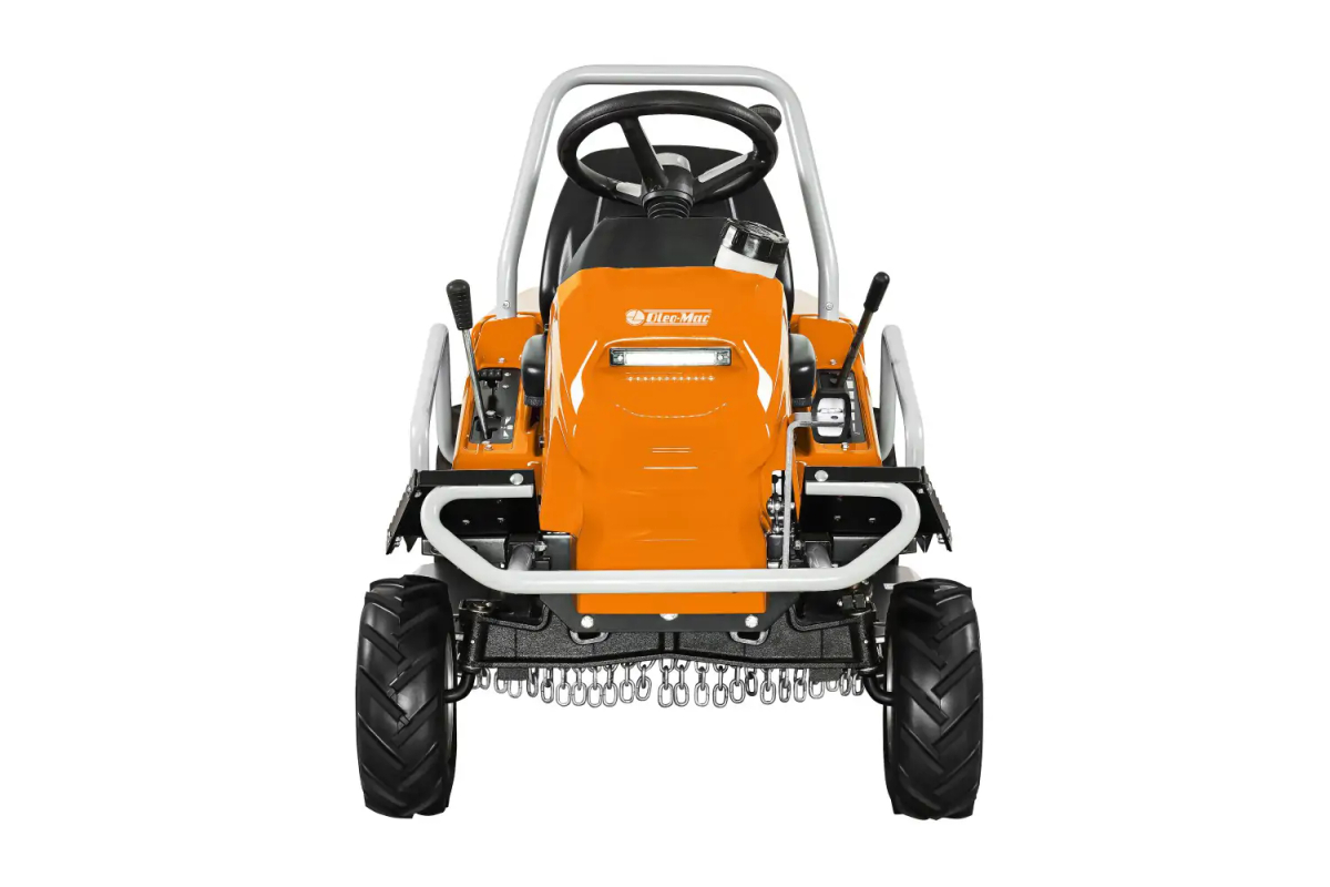 Widok od przodu – kosiarka Apache 85 2WD