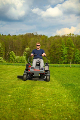 CEDRUS C-TRAC Z107 42 ZERO-TRACK ZAHRADNÍ SEKAČKA ZERO TURN 107cm 24 HP LONCIN LC2P77F V-TWIN dvouválcová sekačka - OFICIÁLNÍ DISTRIBUTOR - AUTORIZOVANÝ PRODEJCE