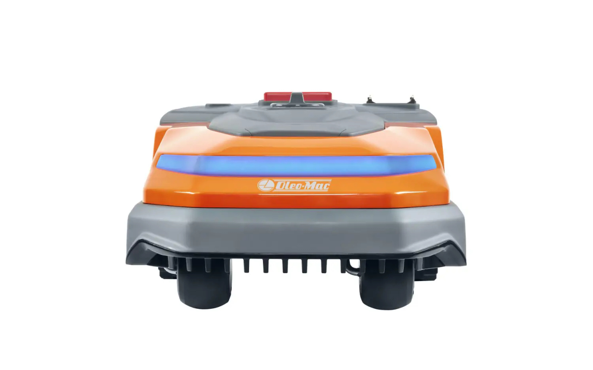 Robot koszący R500i w stacji dokującej