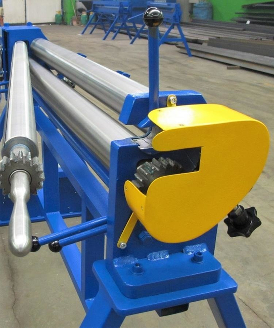 MAAD ZW-2000/0.6 WALCARKA ZWIJARKA WALCE DO BLACHY MAAD ZW-2000/0.6mm