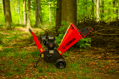 Cedrus RB02 rozdrabniacz spalinowy rębak do gałęzi 10 cm Loncin 6,5 KM