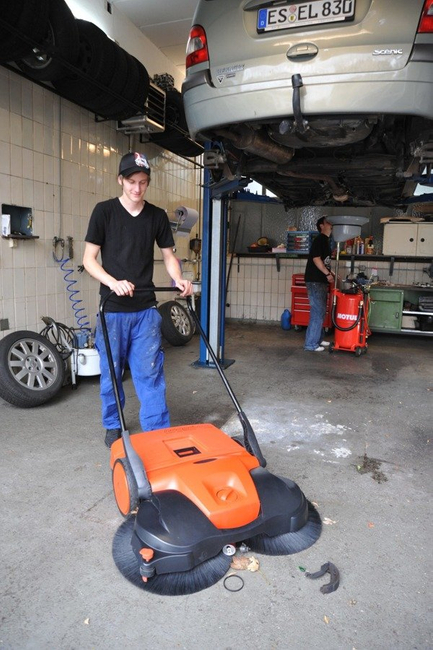 HAAGA 697 ELEKTRICKÝ AKUULÁTOR RUČNÍ ČIŠTĚNÍ S TURBO SYSTÉMEM 97cm PREMIUM CLASS OO-OTHHA697 EWIMAX-OFICIÁLNÍ DISTRIBUTOR-AUTORIZOVANÝ PRODEJCE HAAGA