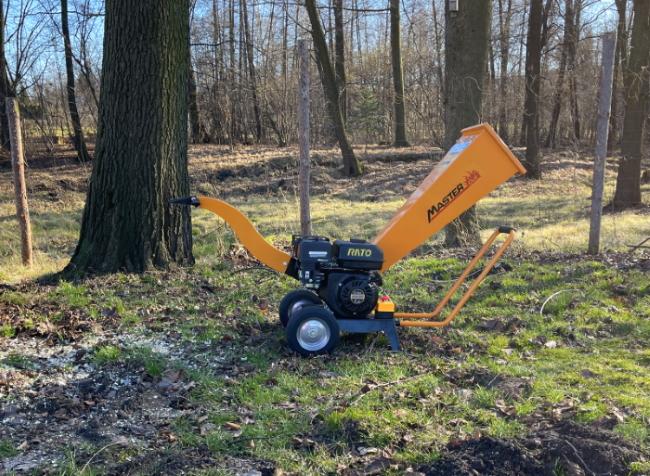 MASTERCUT GBK-70-1 spalovací drtič větví REBAK 6cm / 7HP