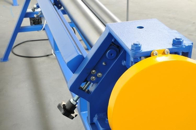 MAAD ZW-2000/0.6/EL 1-PHASE ELECTRIC COOLER MAAD ZW-2000 /0.6mm EL Sheet Metal Rolling Machine