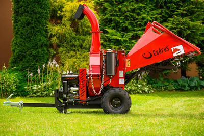 Cedrus RB05 PRO-HE Rębak Rozdrabniacz Spalinowy Do Gałęzi 15 KM 12 cm Hydrauliczny