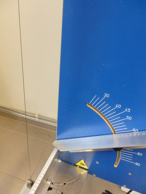 DEDRA DED7521 STAVEBNÍ PILA ELEKTRICKÁ ŘEZAČKA POLYSTYRENU EWIMAX OFICIÁLNÍ DISTRIBUTOR - AUTORIZOVANÝ PRODEJCE DEDRA