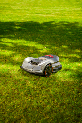 Sunseeker X7 Plus Elite RTK Robot Koszący Kosiarka Automatyczna 6000 m2 Bezprzewodowy