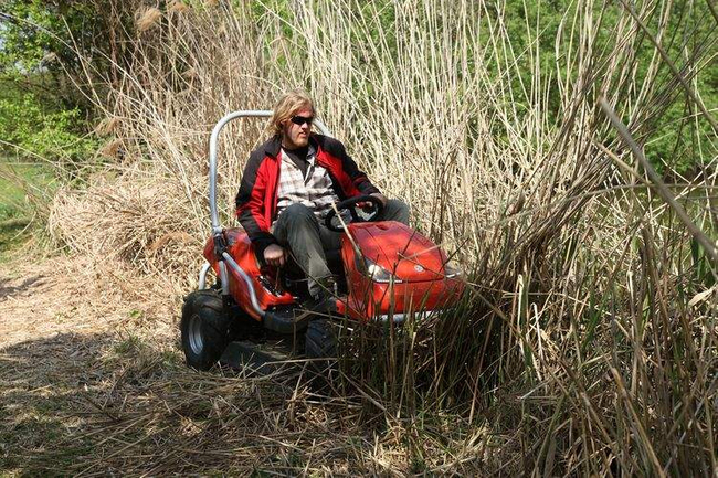 OLEO MAC TUAREG APACHE 92 EVO 4x4 GARDEN TREATER PROFESSIONAL RUNNING TREATER ATORNEY SPRINKED MOWER B&S Briggs & Stratton 92cm 9000m2 GRADE PREMIUM 68129023 - OFFICIAL DISTRIBUTOR - AUTHORIZED DEALER OL