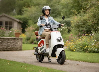 CEDRUS BY LUYUAN C-GO-2W-ZQQ2 BATTERY-POWERED ELECTRIC SCOOTER, White