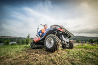 TRAKTOREK OGRODOWY KOSIARKA MULCZUJĄCA KARCZOWNIK KARCZOWNICA OLEO-MAC GOLIATH 4X4 S536027044544x