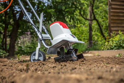 IKRA IEM 800S ELEKTRICKÝ ZAHRADNÍ PŮDNÍ KULTIVÁTOR 800W / 28 cm PREMIUM EWIMAX - OFICIÁLNÍ DISTRIBUTOR - AUTORIZOVANÝ PRODEJCE IKRA