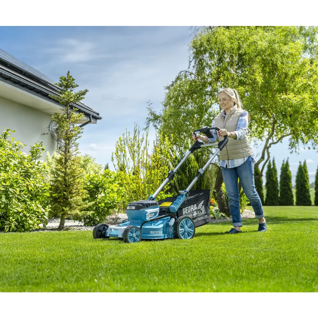 Battery mower. 46cm with drive, 2x18V, 2xDED7035, DED7038V