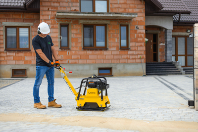 CEDRUS ZG06 SOIL COMPACTOR REVERSIBLE PLATE COMPACTOR FRONT/REAR 122 KG /6.5KM + TRANSPORT WHEELS + MAT ZG 06 - AUTHORIZED CEDRUS DEALER