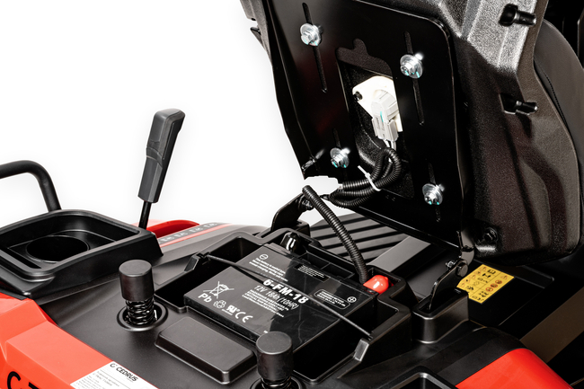 CEDRUS C-TRAC 108HS PREMIUM LUX TRAKTOREK OGRODOWY DO TRAWY Z BOCZNYM WYRZUTEM KOSIARKA SAMOJEZDNA SPALINOWA DO TRAWY HYDROSTAT 108cm 2 CYLINDRY C-TRAC-108HS EWIMAX - OFICJALNY DYSTRYBUTOR - AUTORYZOWANY DEALER CEDRUS