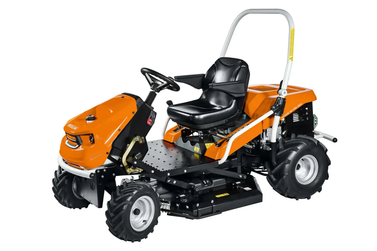 Traktorek APACHE 92 PRO 2WD EMAK 68129120 widok boczny