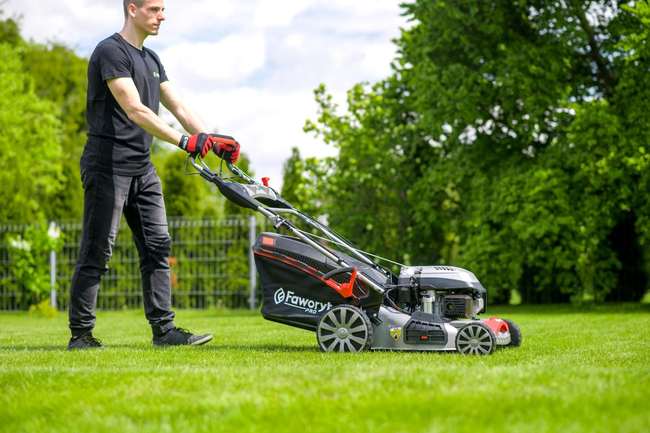 FAWORYT PRO MP46 SE KOSIARKA SPALINOWA DO TRAWY Z NAPĘDEM 3.5 KM / 46cm