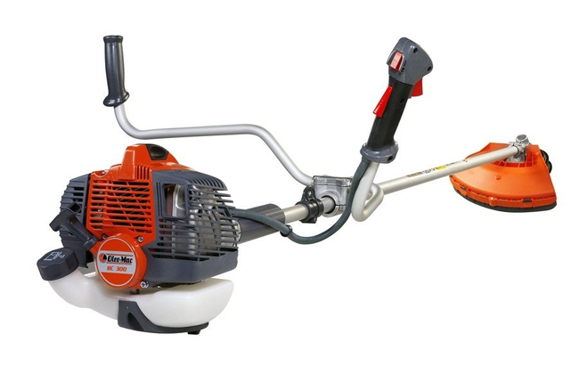 OLEO MAC BC 300 T PETROL GRASS CUTTER PROFESSIONAL TRIMMING TRIMMER POWER 1.7KM PREMIUM CLASS 61289005E2 EWIMAX-OFFICIAL DISTRIBUTOR - AUTHORIZED OLEO-MAC DEALER