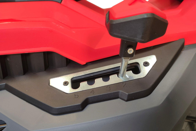 ELEKTRICKÁ SEKAČKA MASTERCUT 1600W 38CM