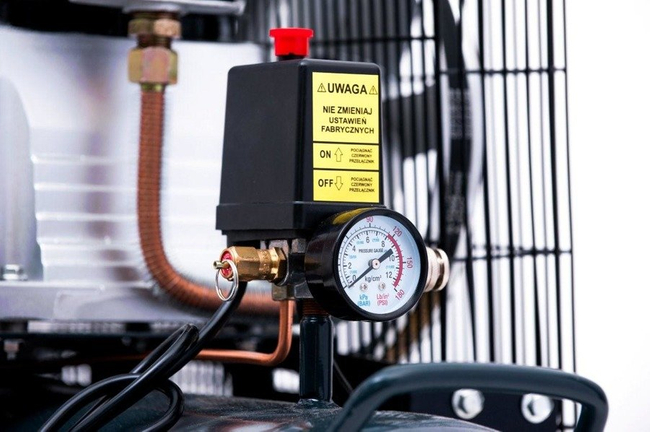 KOMPRESOR TŁOKOWY JAGER GERMAN SPRĘŻARKA POWIETRZA TŁOKOWA OLEJOWA 100L 8BAR 350l/Min 2.2 kW 230V Mocna Rzecz