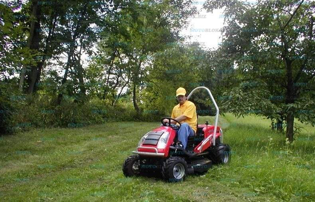 TRAKTOREK OLEO MAC TUAREG APACHE 92 EVO 4X4 EMAK PROFESJONALNY TRAKTOREK OGRODOWY TERENOWY KOSIARKA SAMOJEZDNA SPALINOWA KARCZOWNIK KARCZOWNICA DO TRAWY EMAK K2200 HYDROSTATIC 92cm 9000m2 KLASA PREMIUM 68129002A