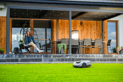 Sunseeker X5 Elite RTK Robot Koszący Kosiarka Automatyczna C-MOW X5 2000 m2 Bezprzewodowy