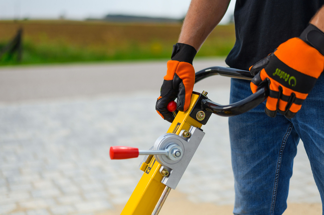 CEDRUS ZG06 REVERZIBILNÍ DESKOVÝ KOMPAKTOR PŘEDNÍ/ZADNÍ 122 KG /6,5KM + TRANSPORTNÍ KOLA + PODLOŽKA ZG 06 - AUTORIZOVANÝ PRODEJCE CEDRUS