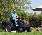 OLEO MAC GARDEN TRACTOR OM 92/16KH RIDING LAWN TRACTOR HYDROSTATIC LAWN MOWER 68129082 - OFFICIAL DISTRIBUTOR - AUTHORIZED OLEO-MAC DEALER