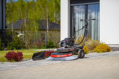 Weibang WBGC877LC Petrol Brush Sweeper for Pavement and Terrace WEIBANG Intrepid 87 MBP - EWIMAX - OFFICIAL DISTRIBUTOR - AUTHORIZED WEIBANG DEALER 