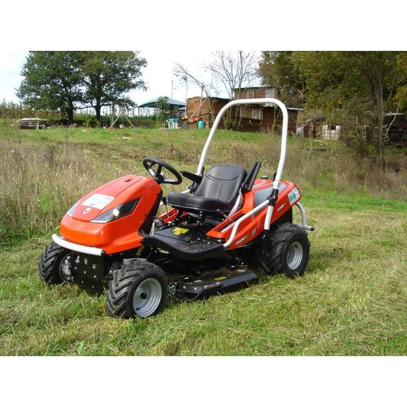 OLEO MAC TUAREG APACHE 92 EVO 4X4 EMAK PROFESSIONAL GARDEN TREATER