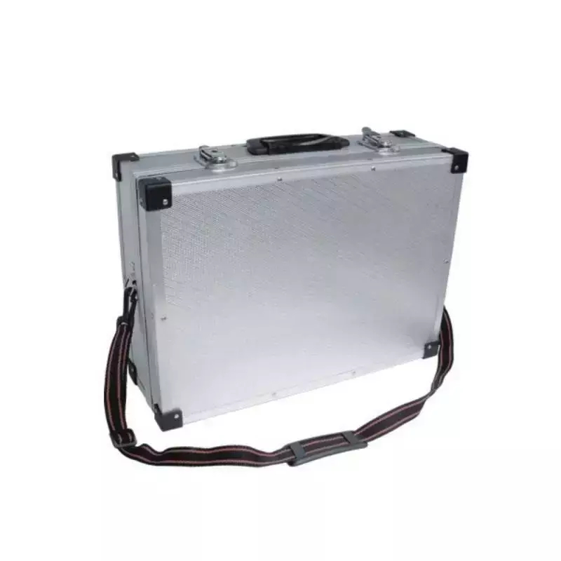 Wnętrze aluminiowej walizki narzędziowej DEDRA N0001