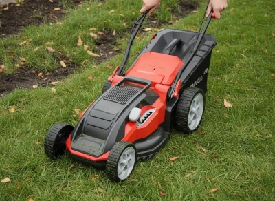 MasterCut KE43/2000 KOSIARKA ELEKTRYCZNA DO TRAWY SILNIK INDUKCYJNY BEZSZCZOTKOWY 2000W / 43cm - EWIMAX - OFICJALNY DYSTRYBUTOR - AUTORYZOWANY DEALER MASTERCUT
