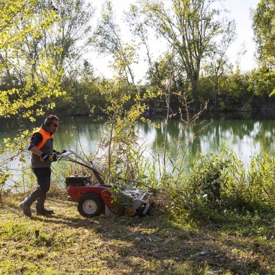 OLEO-MAC WB50 PROFESSIONAL GARDEN FLAIL LAWN SEKAČKA PREMIUM CLASS 68259101E5 - OFICIÁLNÍ DISTRIBUTOR - AUTORIZOVANÝ PRODEJCE OLEO-MAC