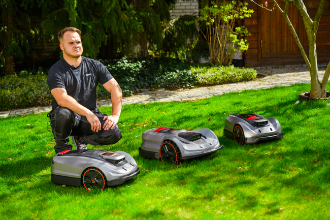 SUNSEEKER X5 ELITE RTK ROBOT KOSZĄCY KOSIARKA AUTOMATYCZNA DO TRAWY CEDRUS C-MOW X5 2000m2 BEZ KABLOWY / BEZ PRZEWODOWY - OFICJALNY DYSTRYBUTOR - AUTORYZOWANY DEALER CEDRUS