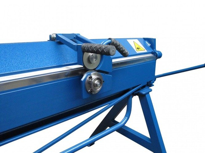 MAAD ZG-2500 /1.2 BENDER DECKING BENDER FOR sheet metal with cutting MAAD ZG-2500 /1.2 mm