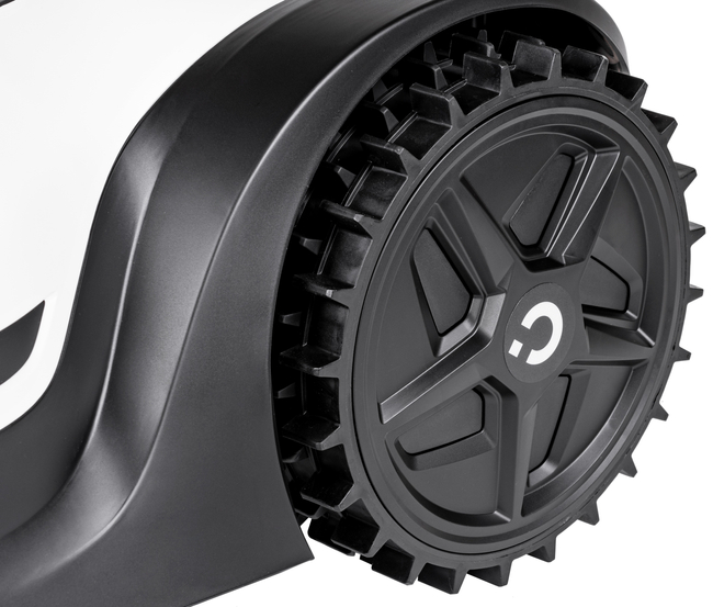 CEDRUS L16 AUTOMATICKÝ ŽACÍ ROBOT 1600m2 C-MOW - OFICIÁLNÍ DISTRIBUTOR - AUTORIZOVANÝ PRODEJCE CEDRUS