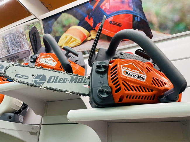 OLEO-MAC GSTH 240 PROFESSIONAL CHAINSAW CHAIN SAW LOPPER LOPPER LOPPER PREMIUM GRADE 50359001E5 EWIMAX-OFFICIAL DISTRIBUTOR - AUTHORIZED OLEO-MAC DEALER