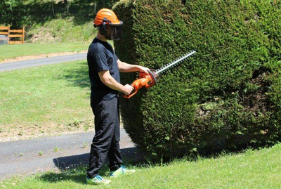 OLEO MAC HC605 E HEDGE TRIMMER SHRUB SHEARS ELECTRIC POWER 600W PREMIUM CLASS 58089005 EWIMAX-OFFICIAL-DISTRIBUTOR-AUTHORIZED OLEO-MAC DEALER