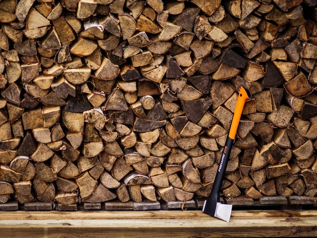 FISKARS X17 SIEKIERA ROZŁUPUJĄCA DO DREWNA Fiskars X17 M 1015641 - OFICJALNY DYSTRYBUTOR - AUTORYZOWANY DEALER FISKARS