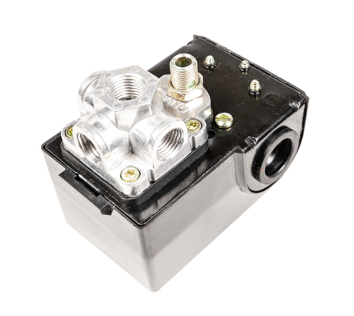 Presostat do kompresora Cedrus 579998 widok króćców przyłączeniowych