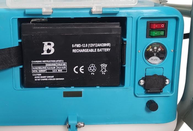 60L 12V 12AH MASTERCUT ELEKTRICKÝ POSTŘIKOVAČ NA VOZÍKU