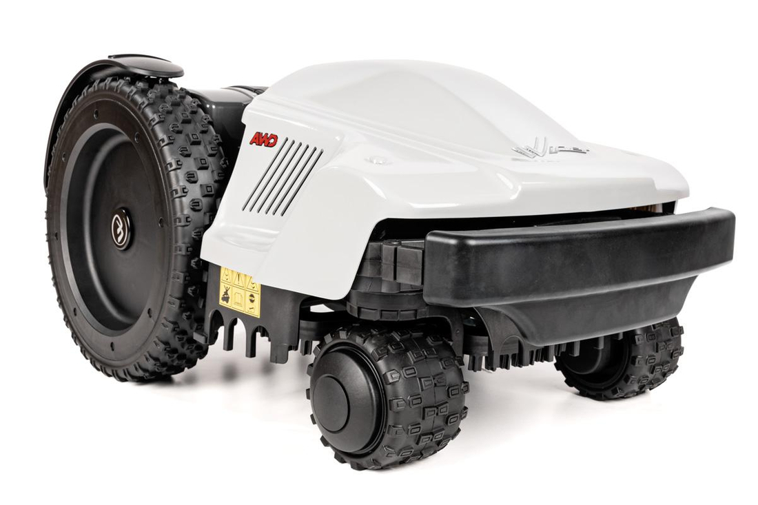 Robot koszący Wiper TREKKER K S AWD PREMIUM widok z boku