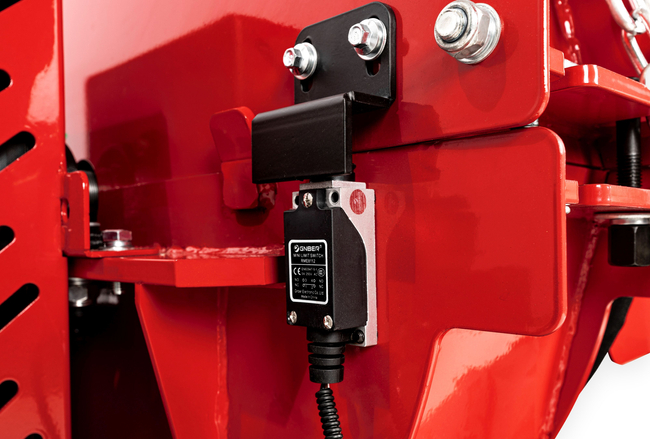 Rozdrabniacz do gałęzi Cedrus RB05 PRO HE 15KM hydrauliczny