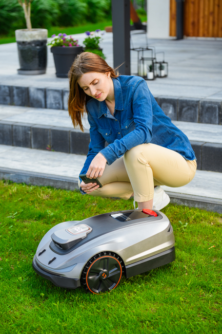 SUNSEEKER X5 ELITE RTK ROBOT KOSZĄCY KOSIARKA AUTOMATYCZNA DO TRAWY CEDRUS C-MOW X5 2000m2 BEZ KABLOWY / BEZ PRZEWODOWY - OFICJALNY DYSTRYBUTOR - AUTORYZOWANY DEALER CEDRUS