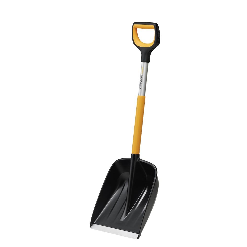 Szufla samochodowa do śniegu FISKARS X-series 1057393 lekka łopata odśnieżna