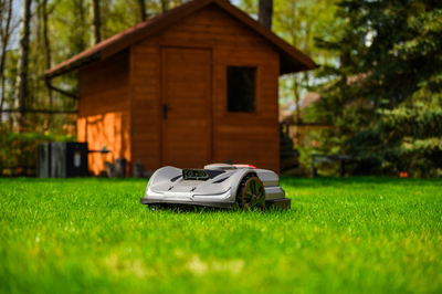 Sunseeker X5 Elite RTK Robot Koszący Kosiarka Automatyczna C-MOW X5 2000 m2 Bezprzewodowy