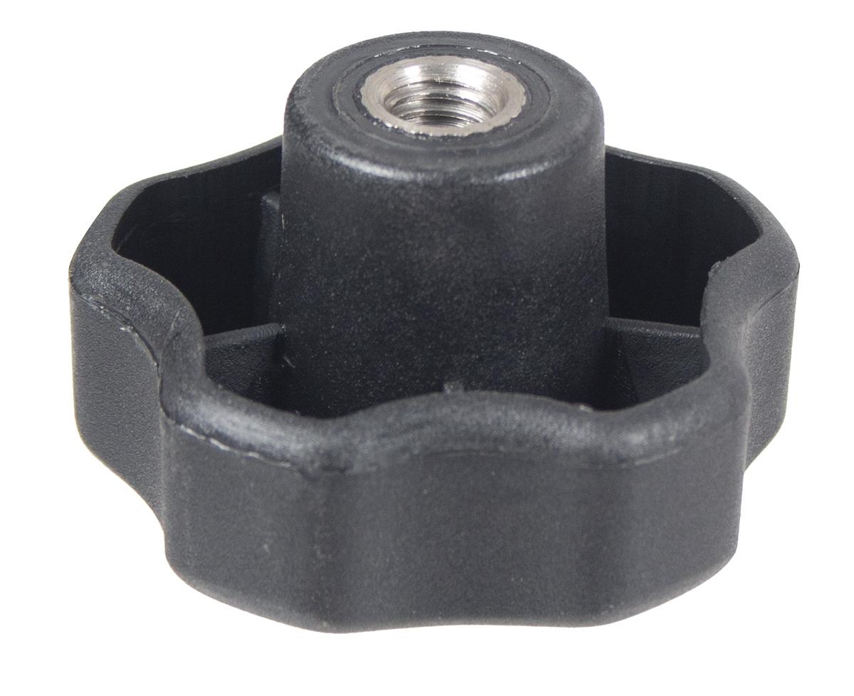 Nakrętka motylkowa Pubert Cesar 40B;45P 0300800801 widok od spodu z gwintem metalowym