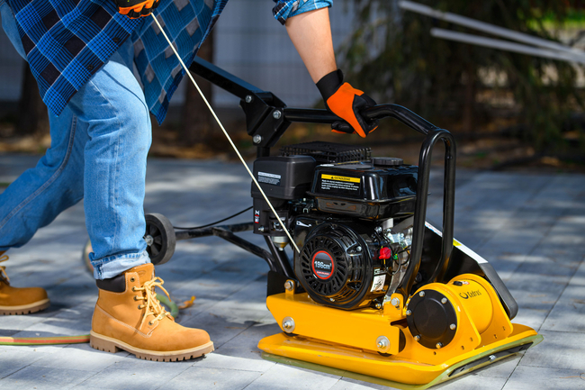 CEDRUS ZG02 BENZÍNOVÝ ZEMNÍ PĚCH 79 KG / 6,5 KM + TRANSPORTNÍ KOLA + SILIKONOVÁ PODLOŽKA - EWIMAX - OFICIÁLNÍ DISTRIBUTOR - AUTORIZOVANÝ PRODEJCE CEDRUS