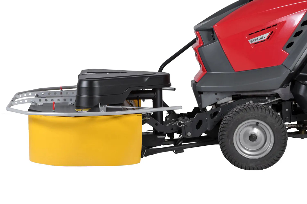 Kosiarka BS105 do wysokiej trawy zamontowana na traktorze