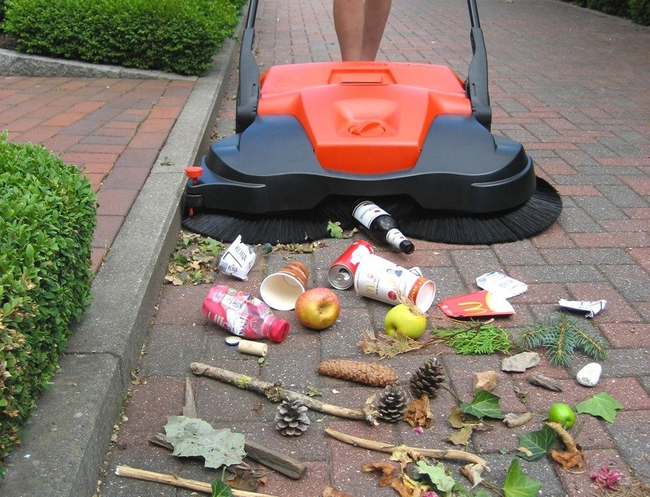 HAAGA 697 ZAMIATARKA ELEKTRYCZNA AKUMULATOROWA RĘCZNA PROWADZONA URZĄDZENIE SPRZĄTAJĄCE Z SYSTEMEM TURBO 97cm KLASA PREMIUM OO-OTHHA697 EWIMAX-OFICJALNY DYSTRYBUTOR - AUTORYZOWANY DEALER HAAGA